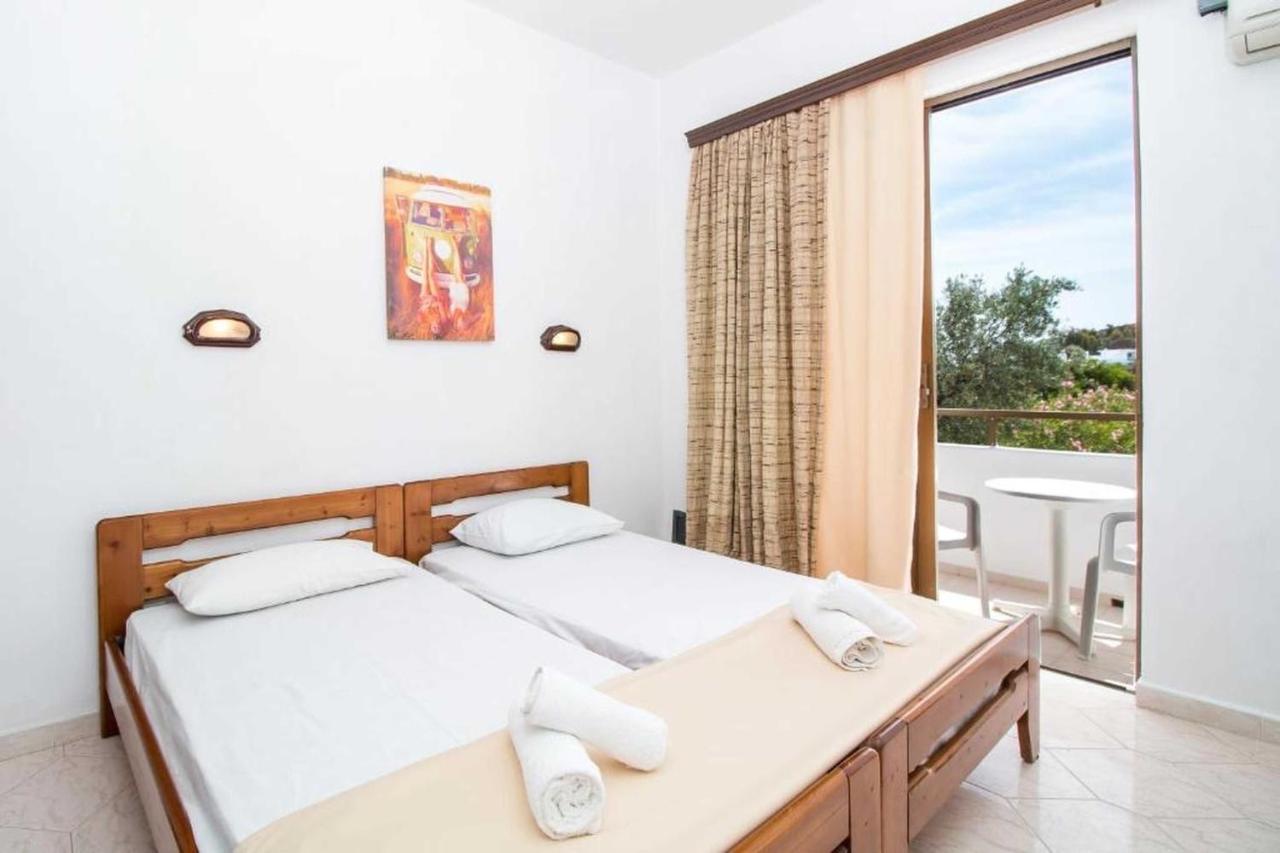 פליראקי Nikos Bnb מראה חיצוני תמונה