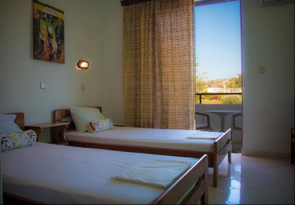 פליראקי Nikos Bnb מראה חיצוני תמונה